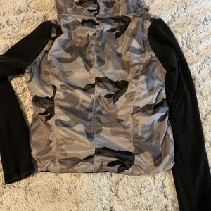 Blank NYC reversible jacket, gray camo and black small
